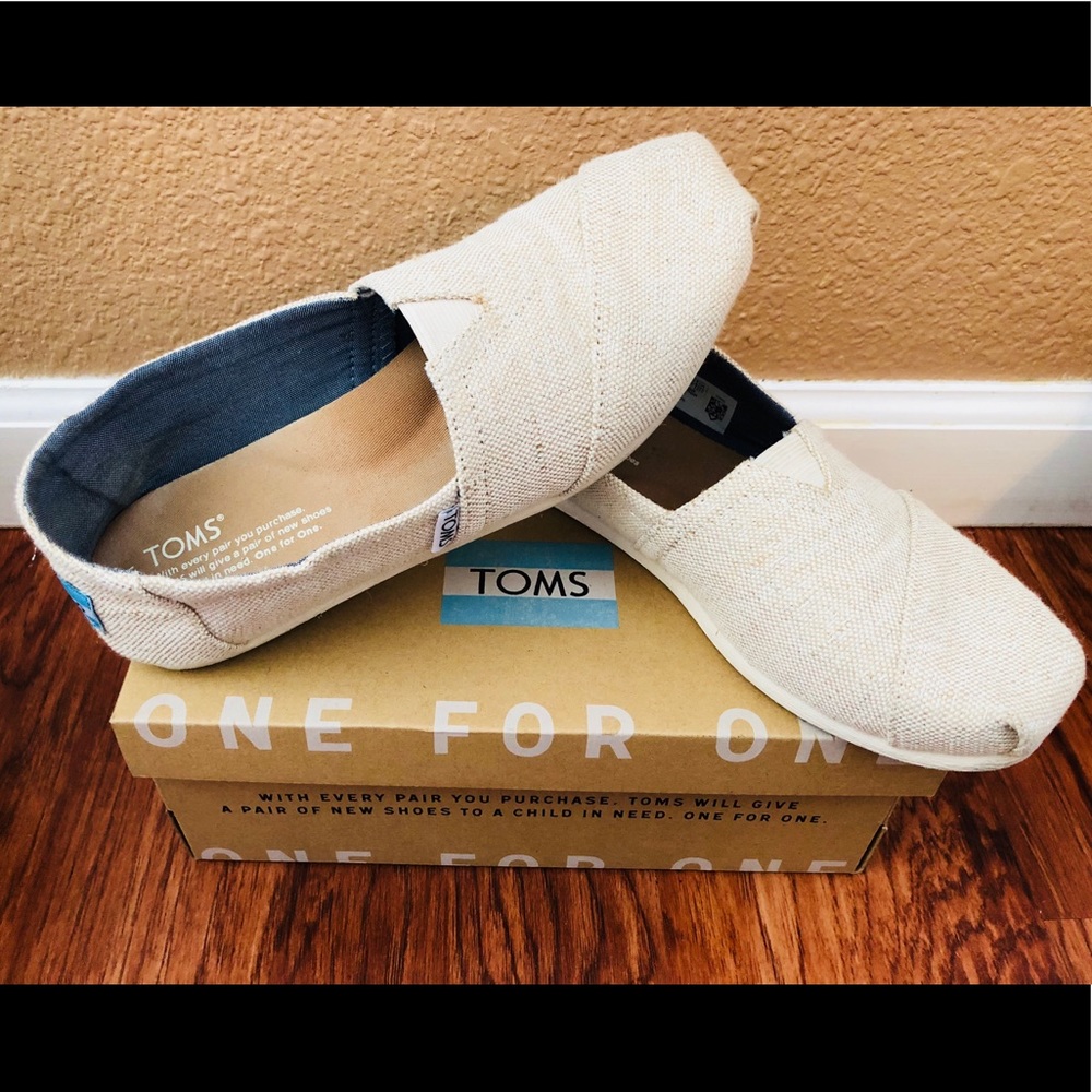 Toms